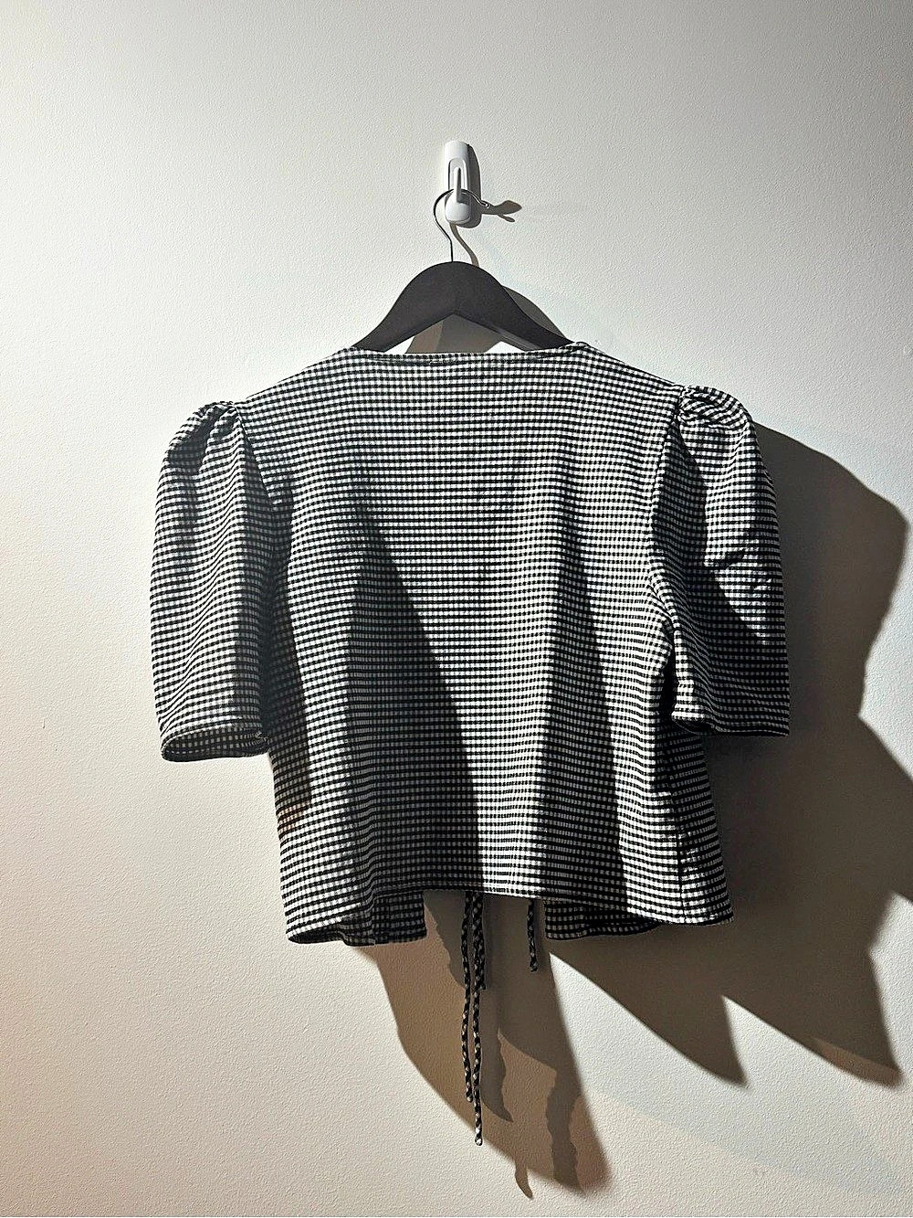 Lovers + Friends Liam Crop Top Gingham Top in Black & White - Picture 3 of 6